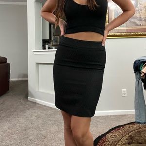 EUC Black Polka Dot Pencil Ann Taylor Skirt